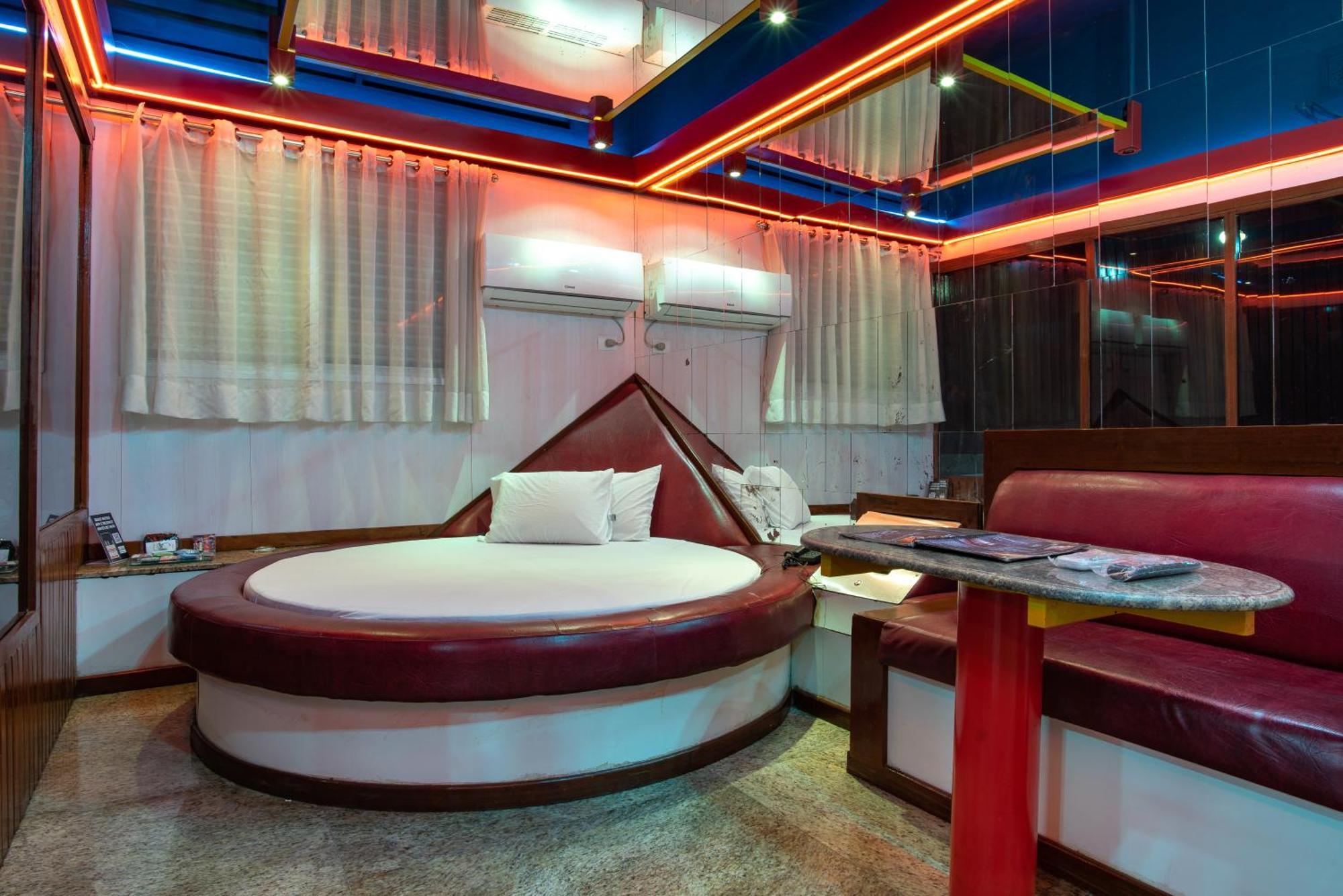 Hotel do amor Fantasy 5 *