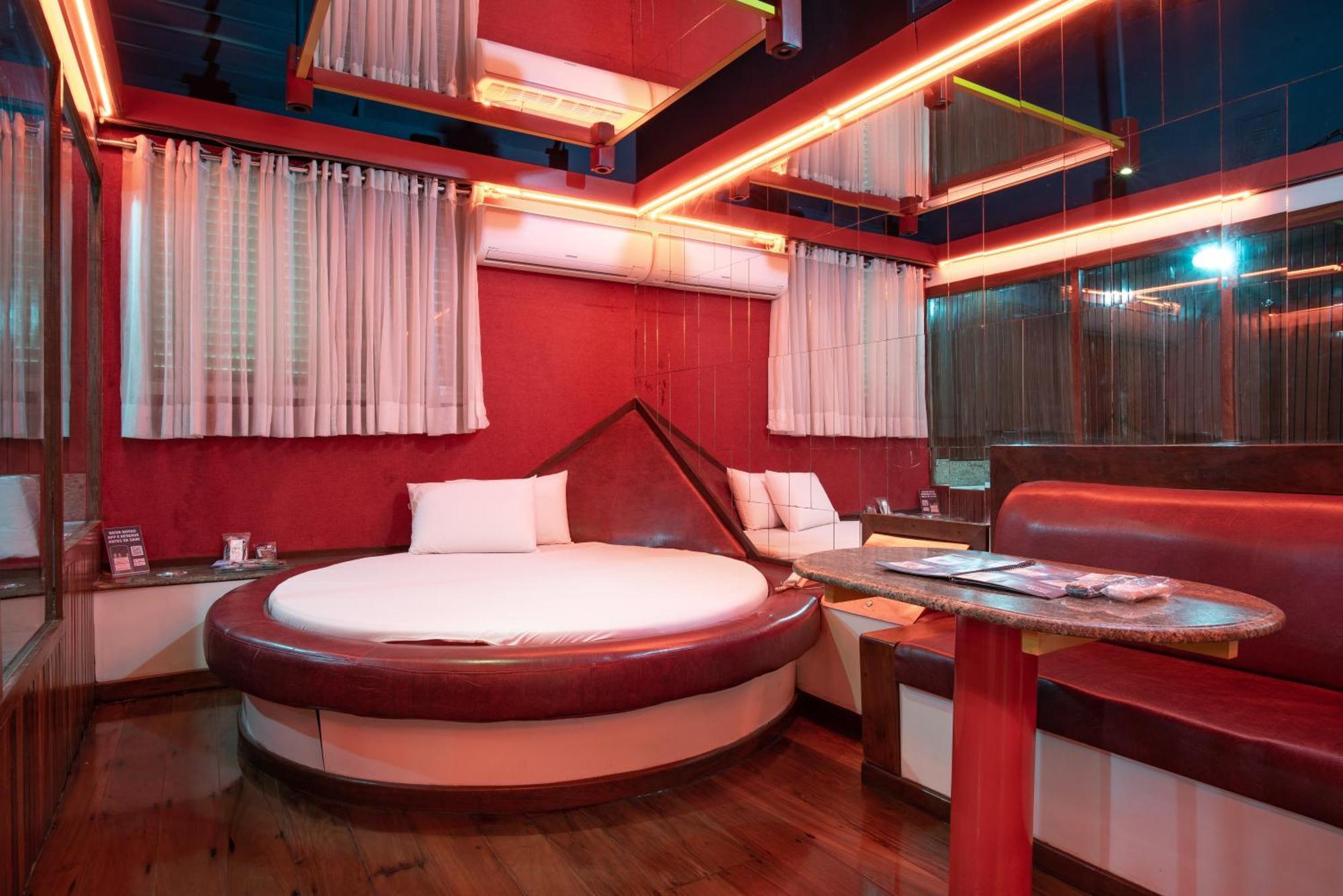 Hotel do amor Fantasy 5 *